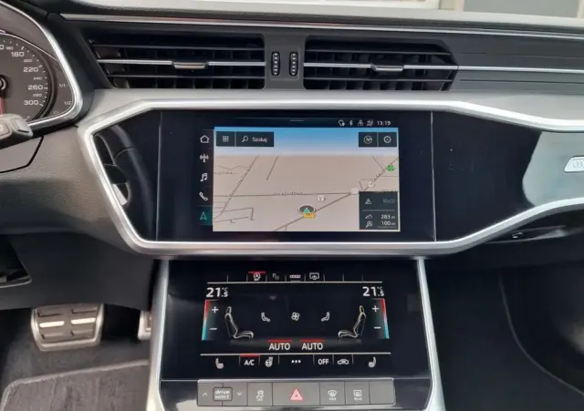 AUDI A6 Avant 40 TDI S tronic S line