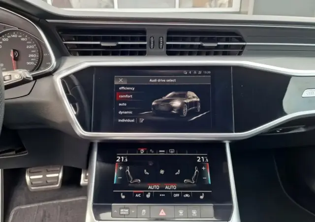 AUDI A6 Avant 40 TDI S tronic S line