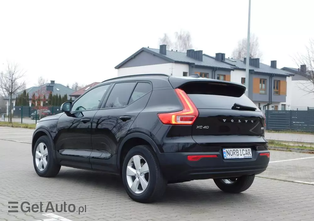 VOLVO XC 40 D3 Momentum