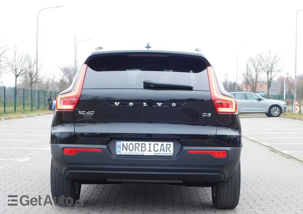 VOLVO XC 40 D3 Momentum