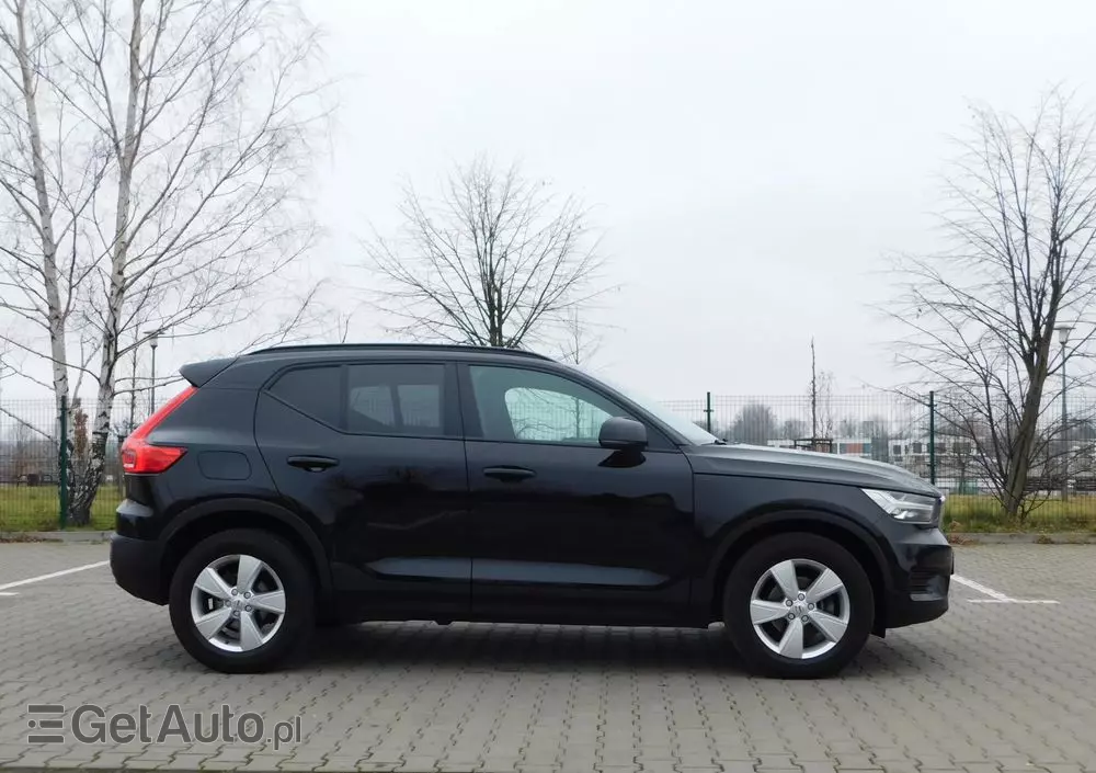 VOLVO XC 40 D3 Momentum