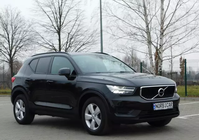 VOLVO XC 40 D3 Momentum