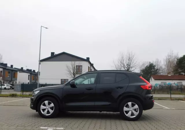 VOLVO XC 40 D3 Momentum