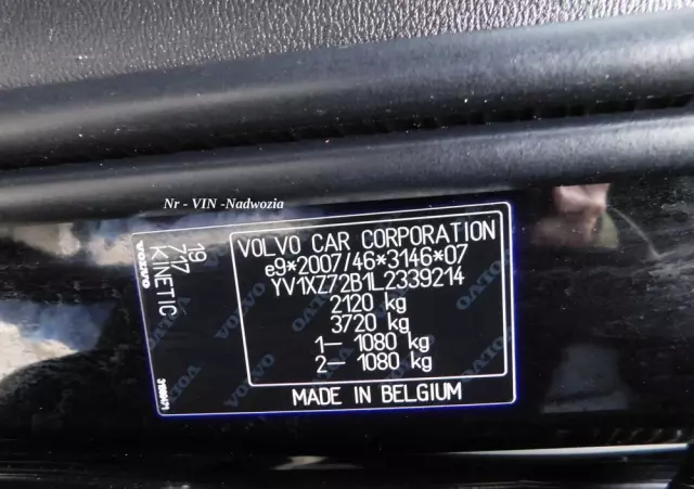 VOLVO XC 40 D3 Momentum