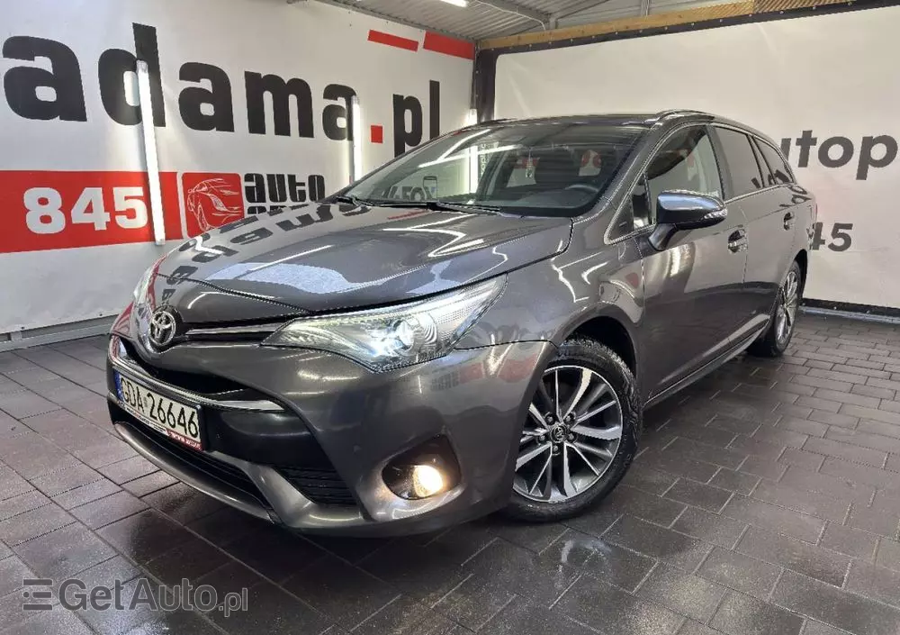 TOYOTA Avensis 