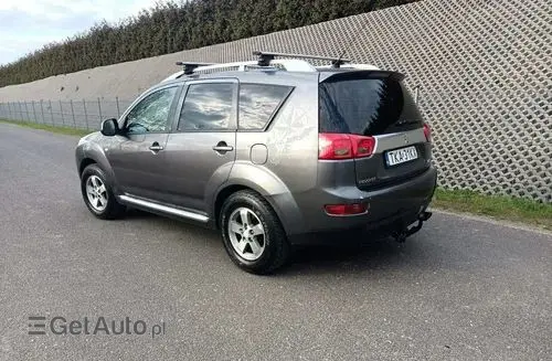 PEUGEOT 4007 