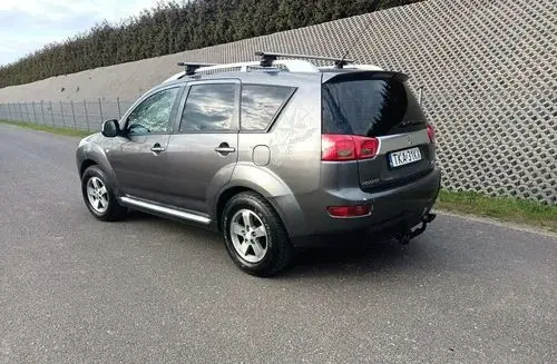 PEUGEOT 4007 