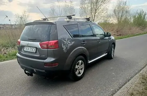 PEUGEOT 4007 