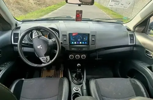 PEUGEOT 4007 