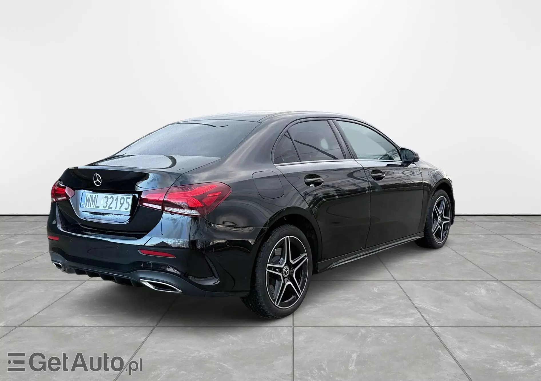MERCEDES-BENZ Klasa A 250 e 8G-DCT AMG Line