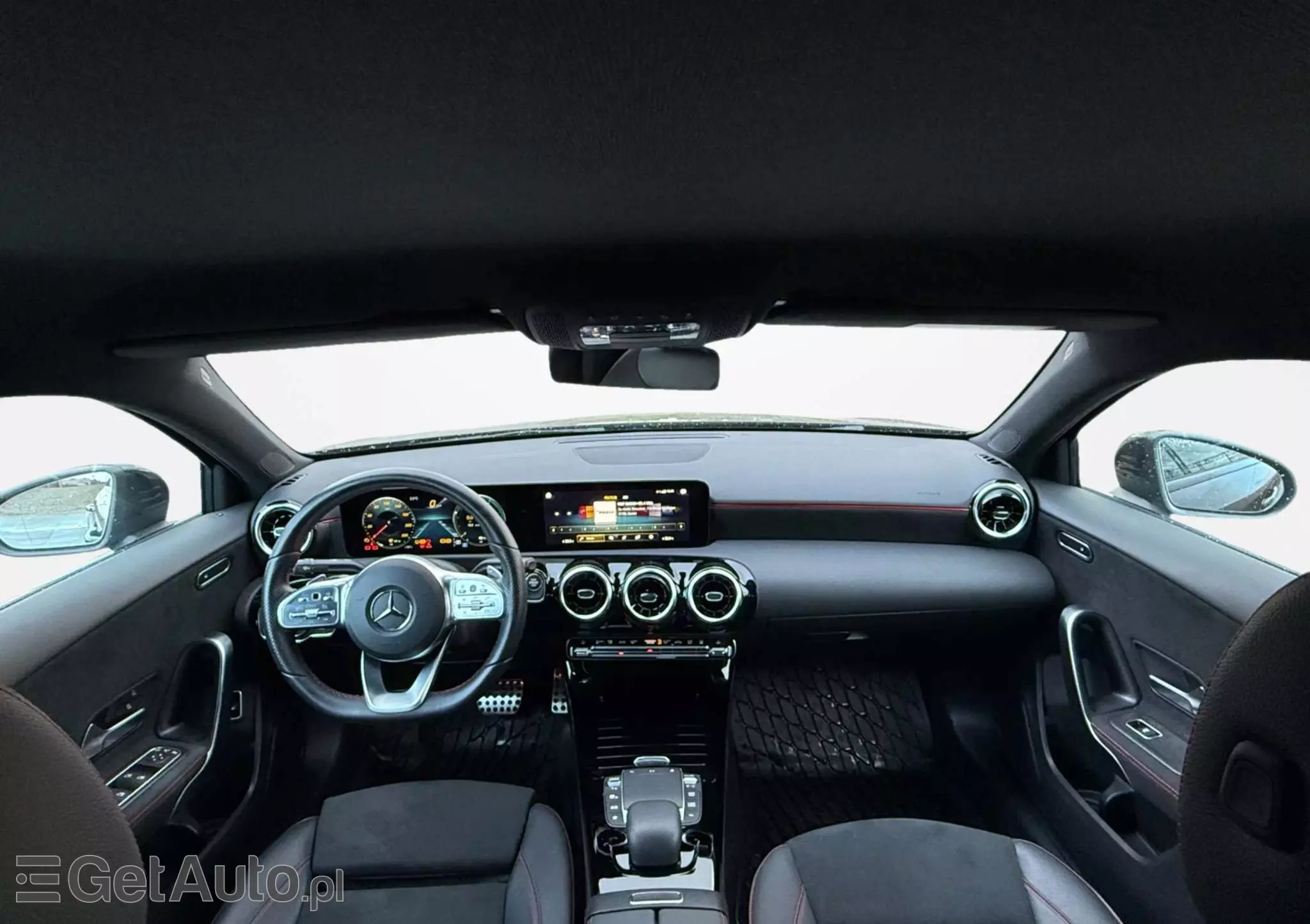 MERCEDES-BENZ Klasa A 250 e 8G-DCT AMG Line