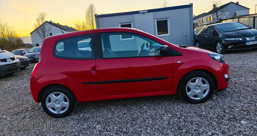 RENAULT Twingo 