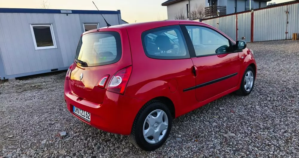 RENAULT Twingo 