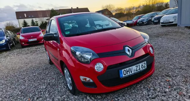 RENAULT Twingo 