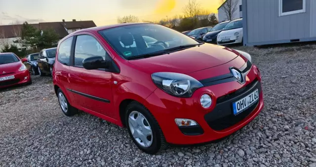RENAULT Twingo 
