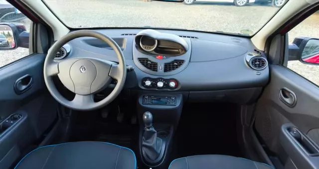 RENAULT Twingo 