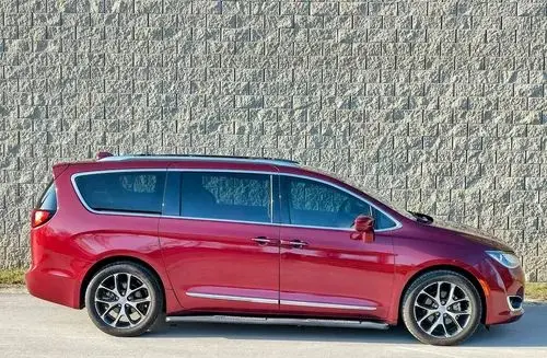 CHRYSLER Pacifica 