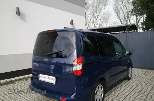 FORD Tourneo Courier 