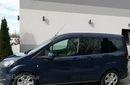 FORD Tourneo Courier 
