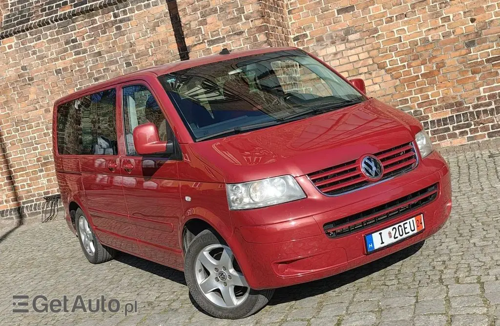 VOLKSWAGEN Multivan 