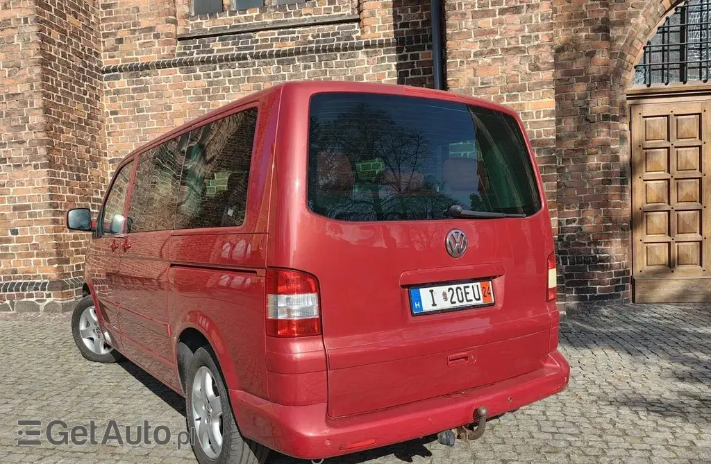 VOLKSWAGEN Multivan 
