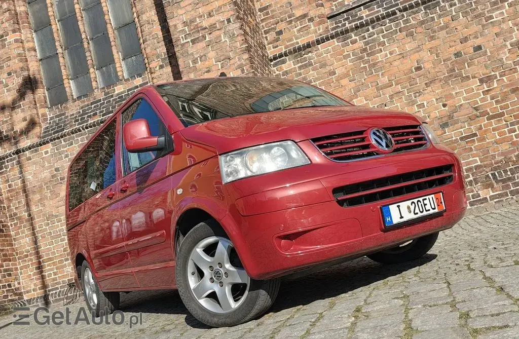VOLKSWAGEN Multivan 