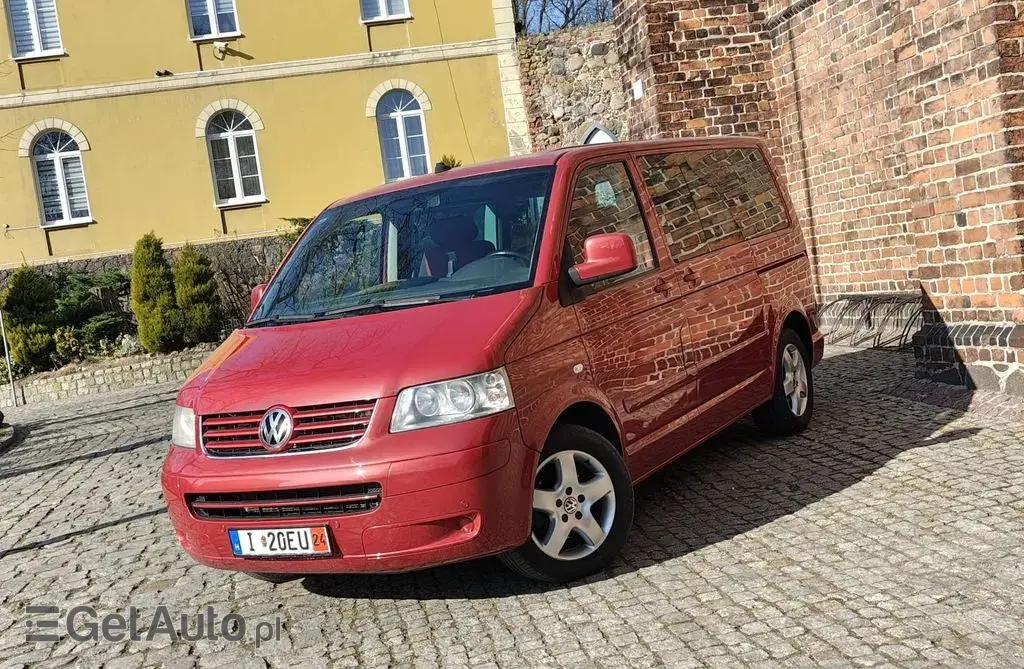 VOLKSWAGEN Multivan 
