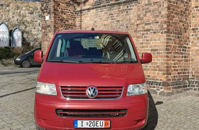 VOLKSWAGEN Multivan 