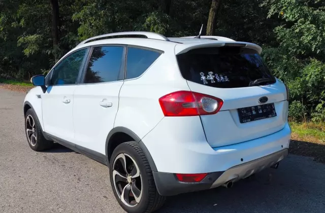 FORD Kuga 