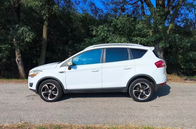 FORD Kuga 