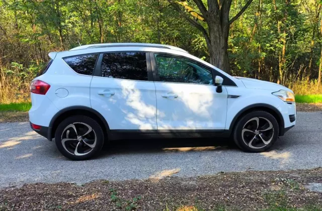 FORD Kuga 