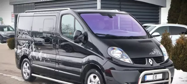 RENAULT Trafic 