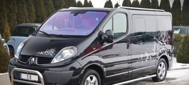 RENAULT Trafic 