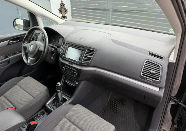 VOLKSWAGEN Sharan 2.0 TDI DPF BlueMotion Comfortline
