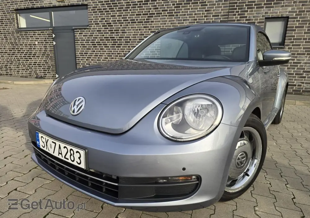 VOLKSWAGEN New Beetle 