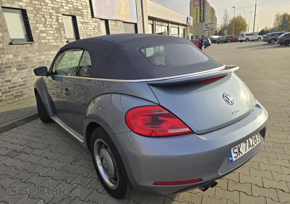 VOLKSWAGEN New Beetle 
