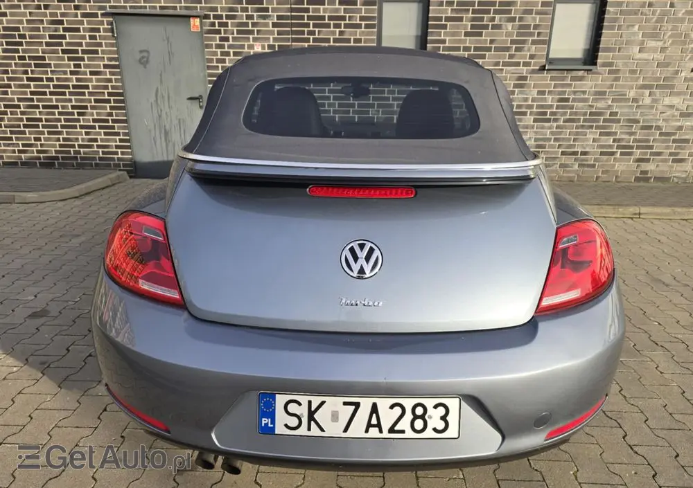 VOLKSWAGEN New Beetle 