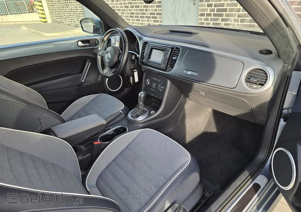 VOLKSWAGEN New Beetle 