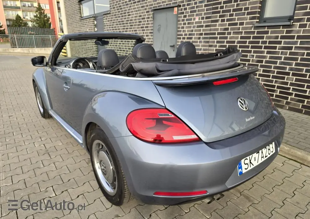 VOLKSWAGEN New Beetle 