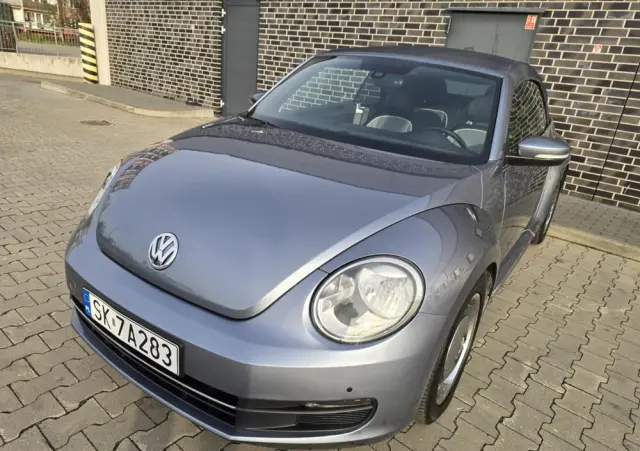 VOLKSWAGEN New Beetle 