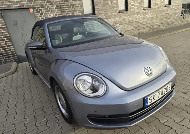 VOLKSWAGEN New Beetle 