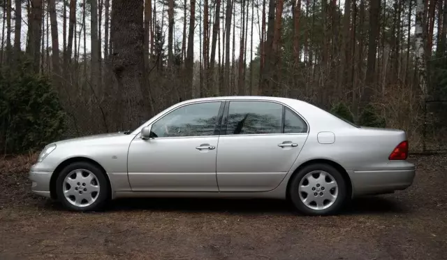 LEXUS Ls 