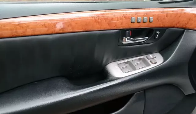 LEXUS Ls 