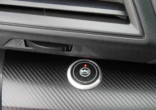 SUBARU XV 1.6i Active CVT