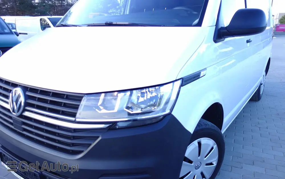 VOLKSWAGEN Transporter T6 Automat 2.0 TDI L1H1 Klima Webasto Navi 