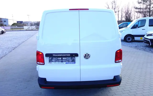 VOLKSWAGEN Transporter T6 Automat 2.0 TDI L1H1 Klima Webasto Navi 