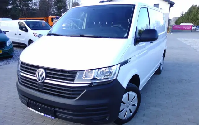 VOLKSWAGEN Transporter T6 Automat 2.0 TDI L1H1 Klima Webasto Navi 