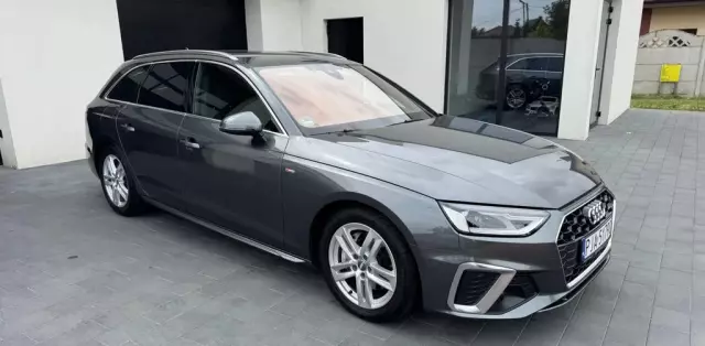 AUDI A4 