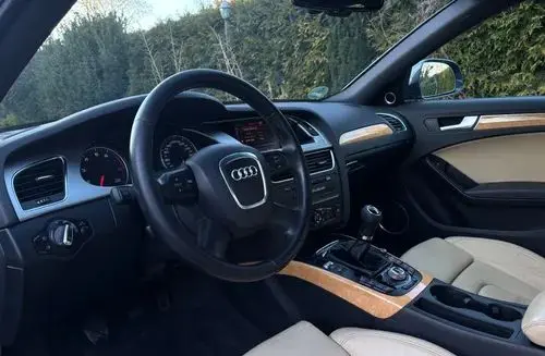 AUDI A4 