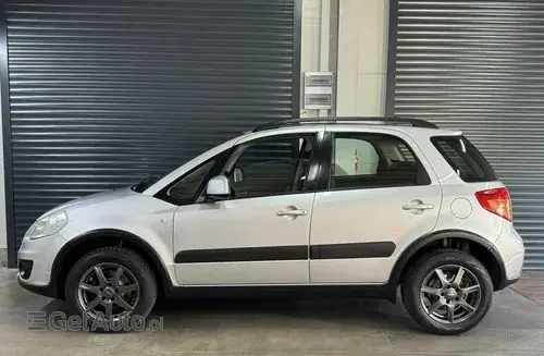 SUZUKI SX4 